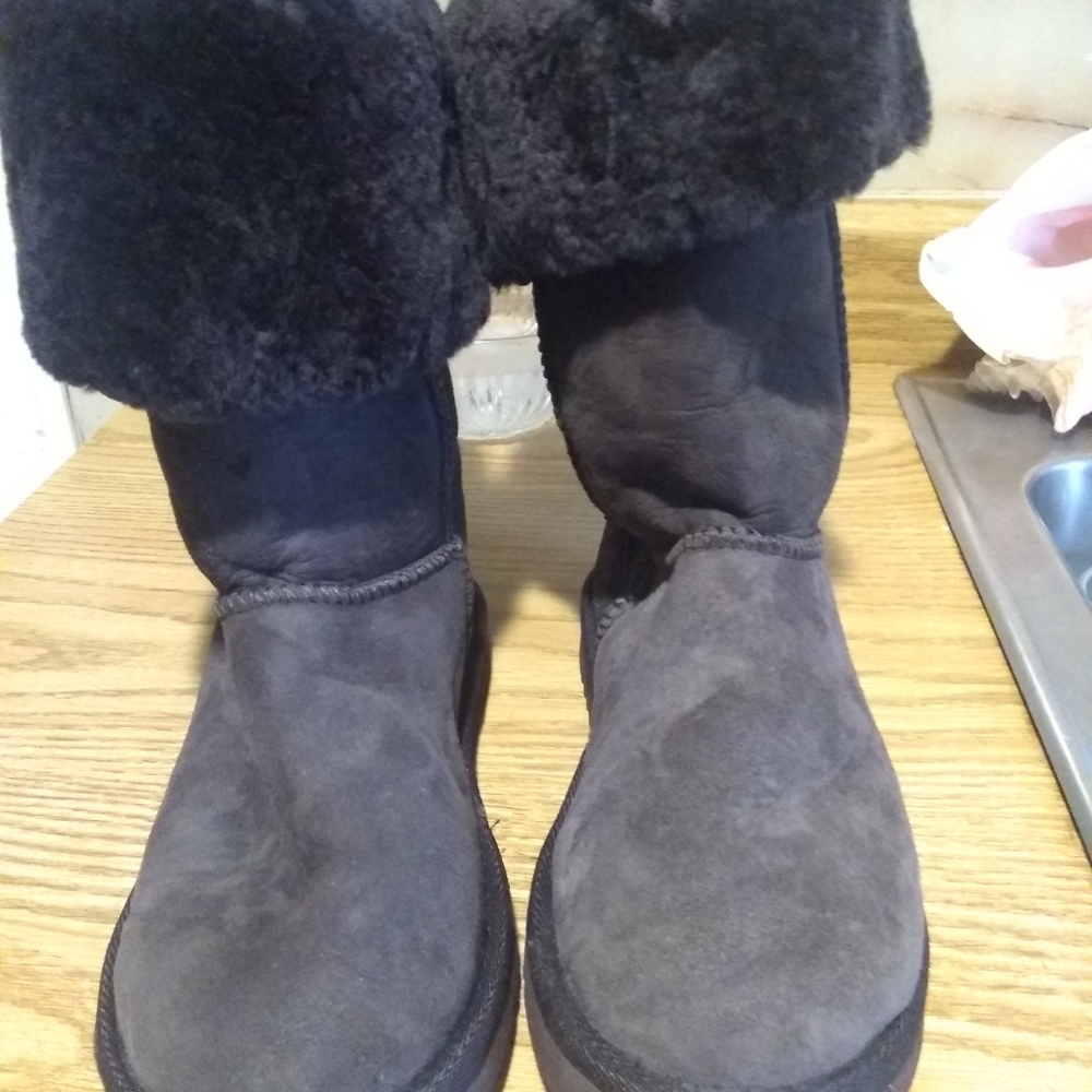 LAM suede and shearling boots
